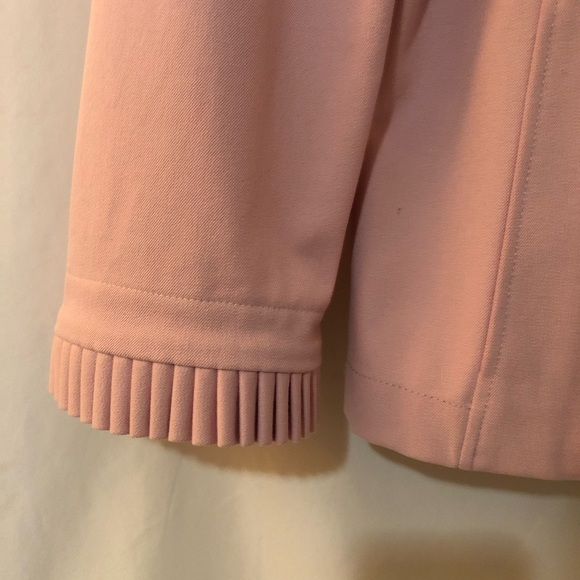 ST. JOHN SPORT BY MARIE GRAY Zip Up Ruffle Jacket Size L - Picture 6 of 8